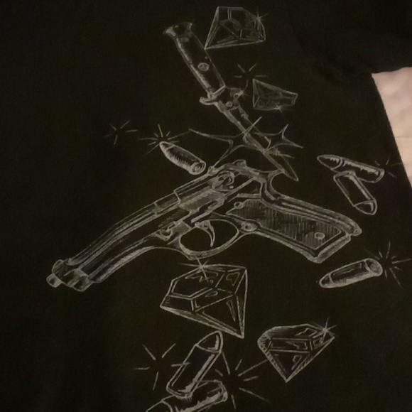 Mens or unisex Black graphic Tee Custom (dagger, gun, diamonds, bullets) L-XL - Picture 2 of 5